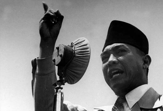 Puisi Pahlawan Soekarno
